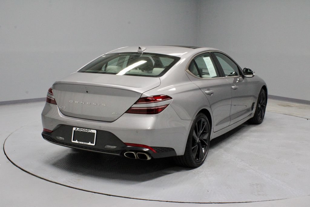 Used 2023 Genesis G70 2.0T w/ Sport Prestige Package AWD/4WD image 11