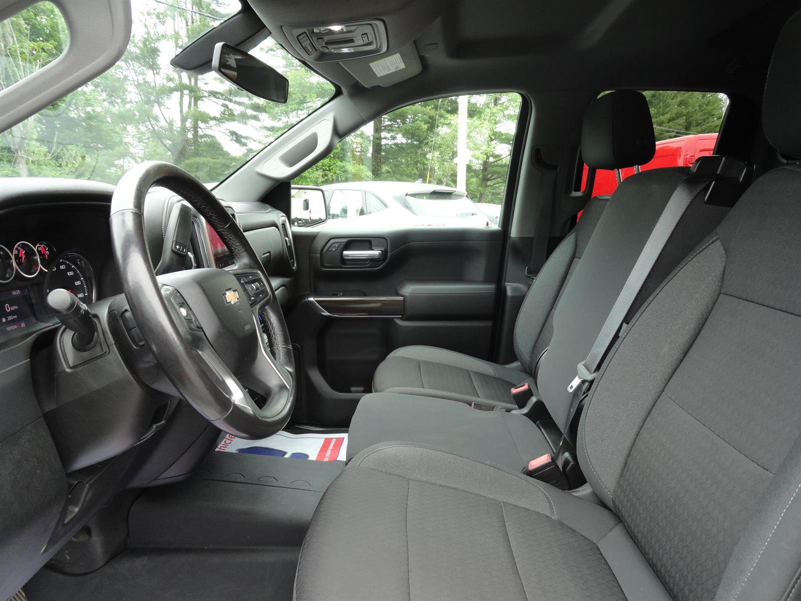 Used 2021 Chevrolet Silverado 1500 LT AWD/4WD image 13