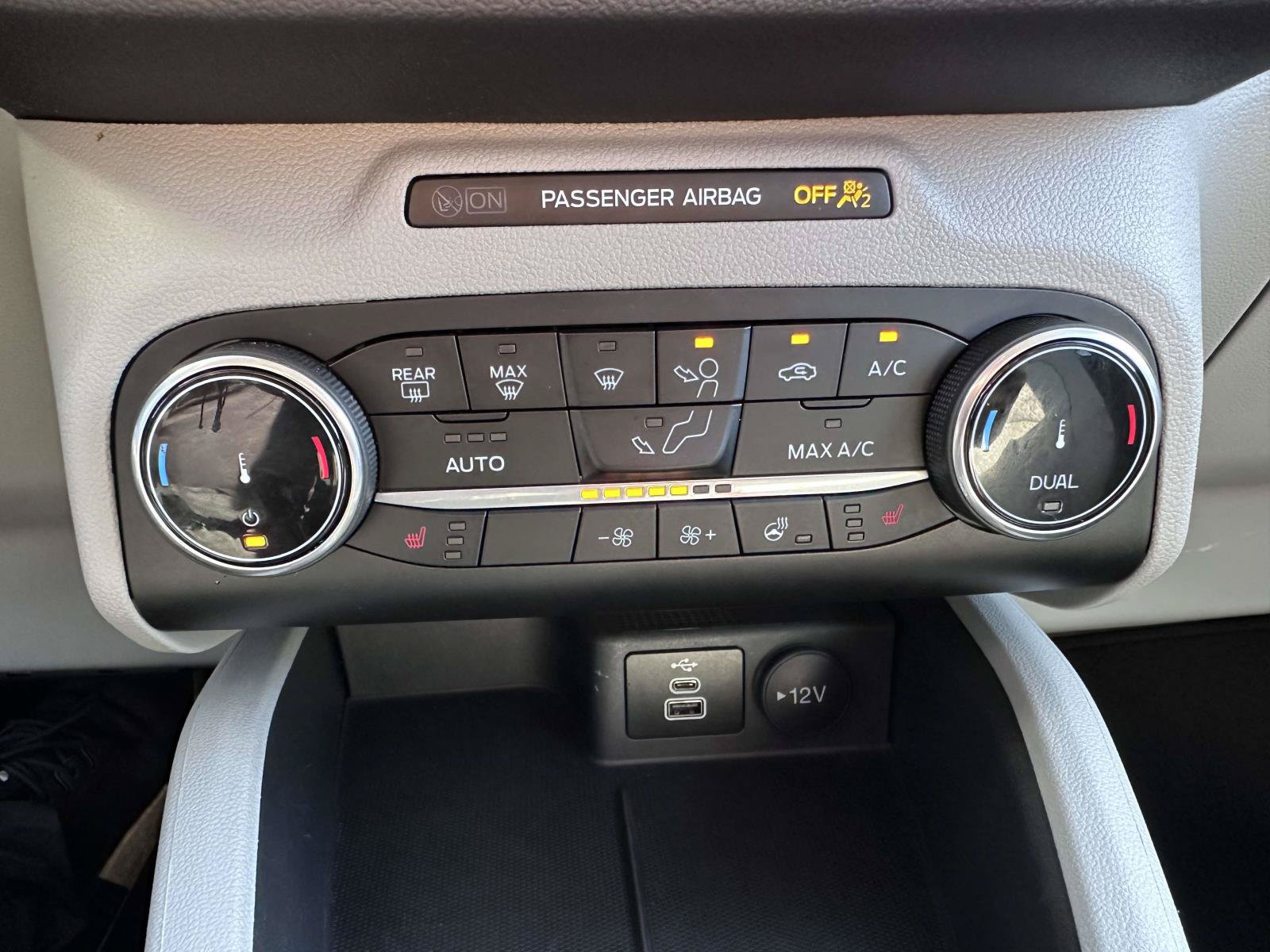 Certified 2024 Ford Escape Active AWD/4WD image 23
