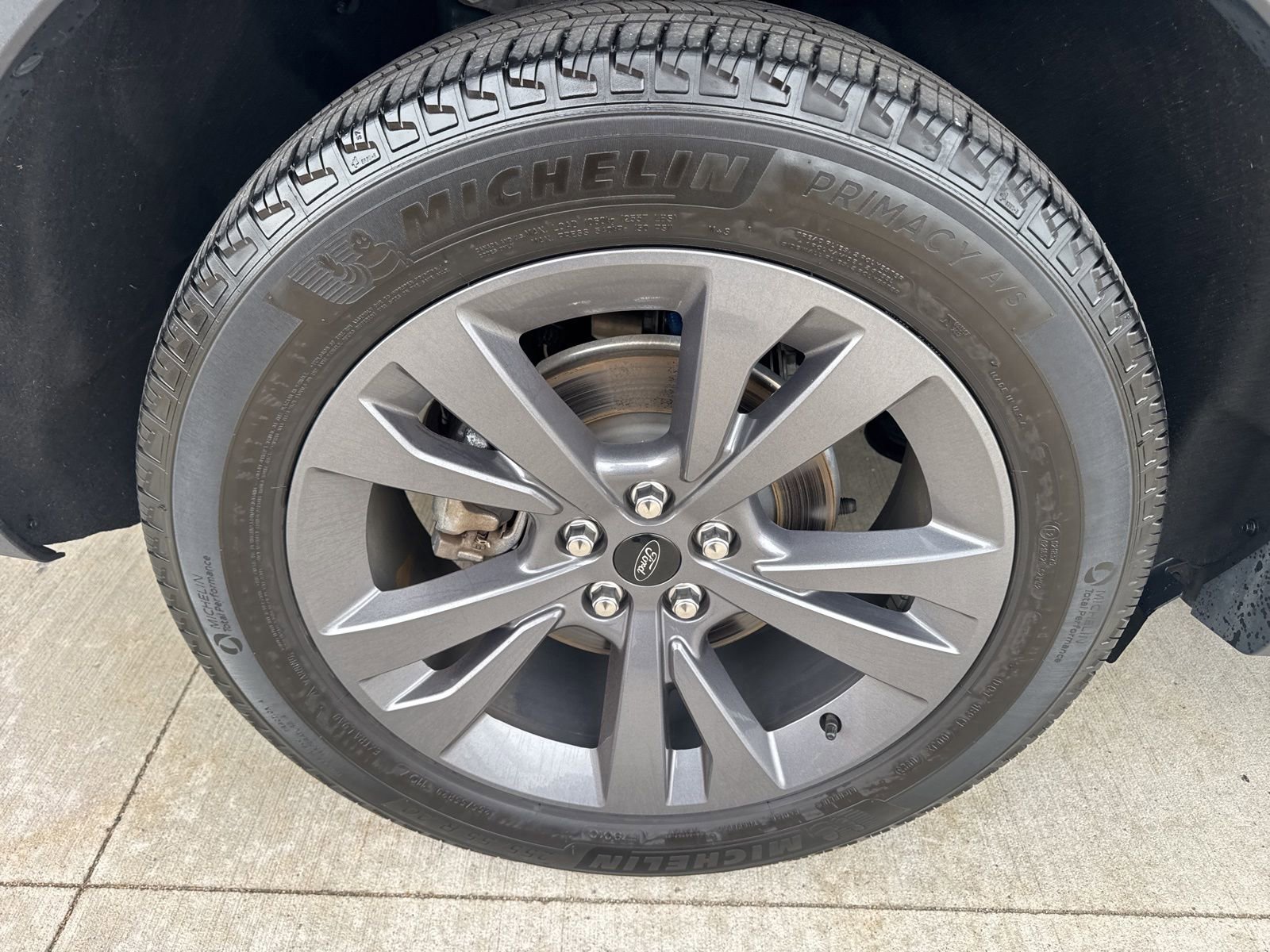 Certified 2023 Ford Explorer XLT w/ Equipment Group 202A image 21