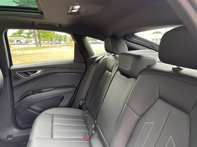 Used 2025 Audi Q4 e-tron Premium Plus AWD/4WD image 28