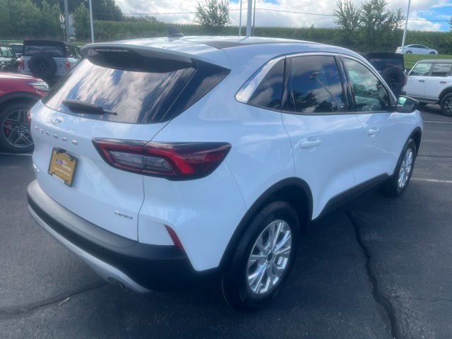 Certified 2023 Ford Escape Active AWD/4WD image 5