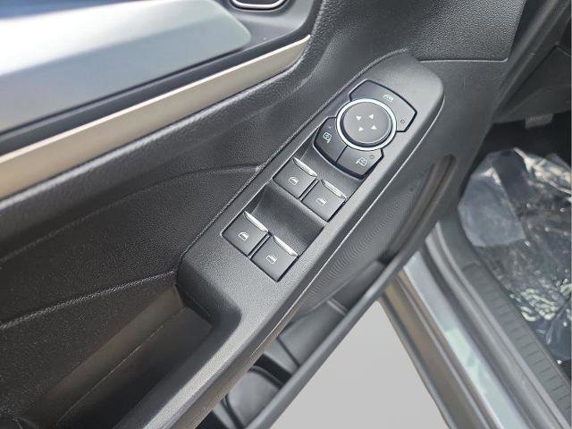 Certified 2021 Ford Escape SE image 11