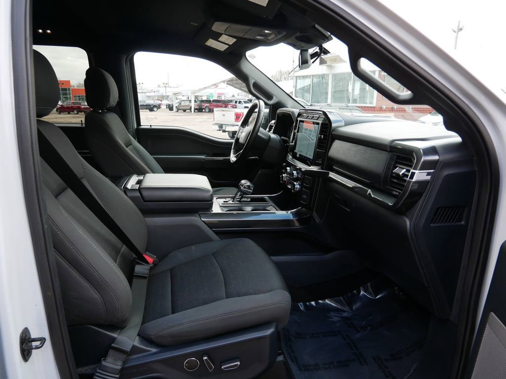 Certified 2021 Ford F150 XLT w/ Equipment Group 302A High image 8