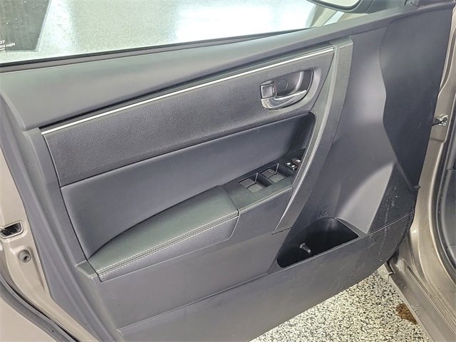 Used 2017 Toyota Corolla L image 6