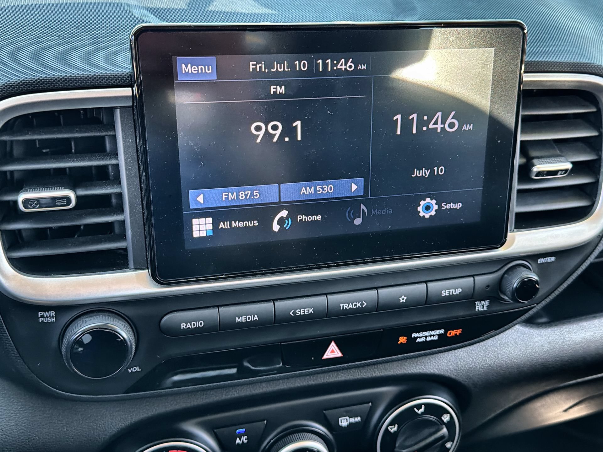 Used 2022 Hyundai Venue SE FWD image 16