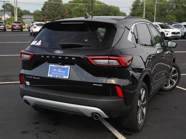 Certified 2024 Ford Escape Platinum AWD/4WD image 9