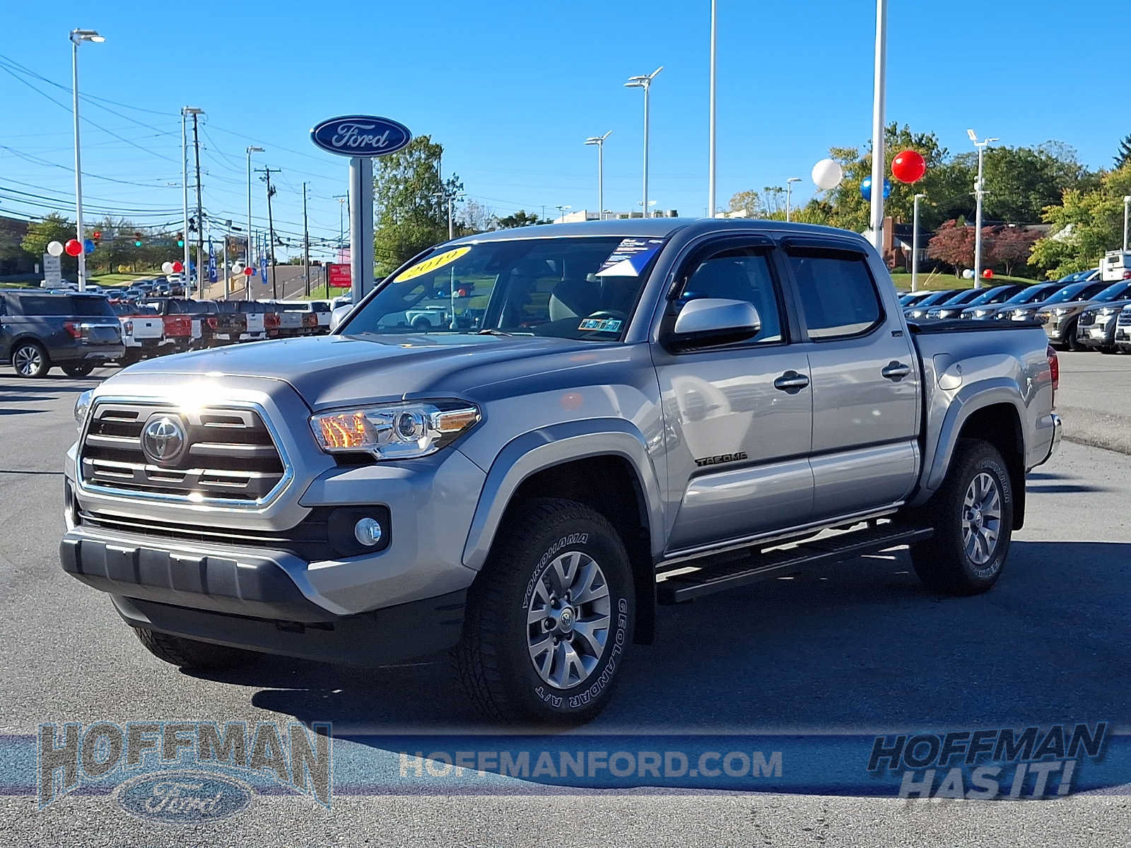 Used 2019 Toyota Tacoma SR5 AWD/4WD image 3