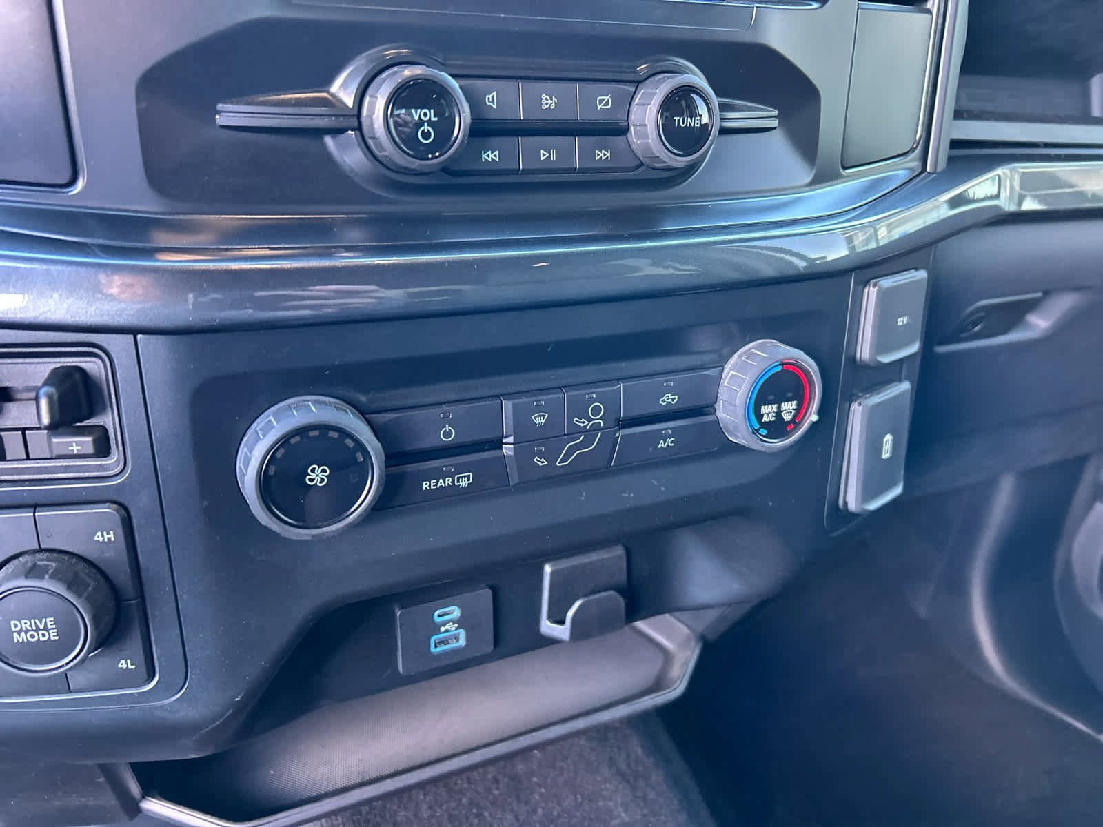 Certified 2022 Ford F150 XL w/ STX Appearance Package image 37