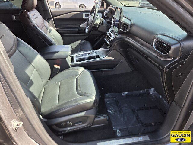 Certified 2021 Ford Explorer Platinum w/ Equipment Group 601A AWD/4WD image 16