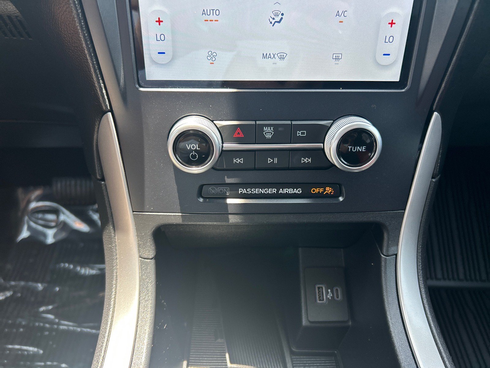 Certified 2021 Ford Edge SE AWD/4WD image 27