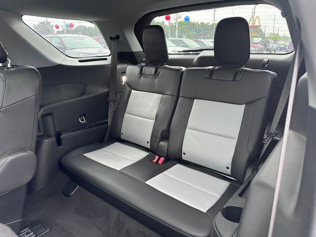 Certified 2023 Ford Explorer XLT w/ Equipment Group 202A AWD/4WD image 8