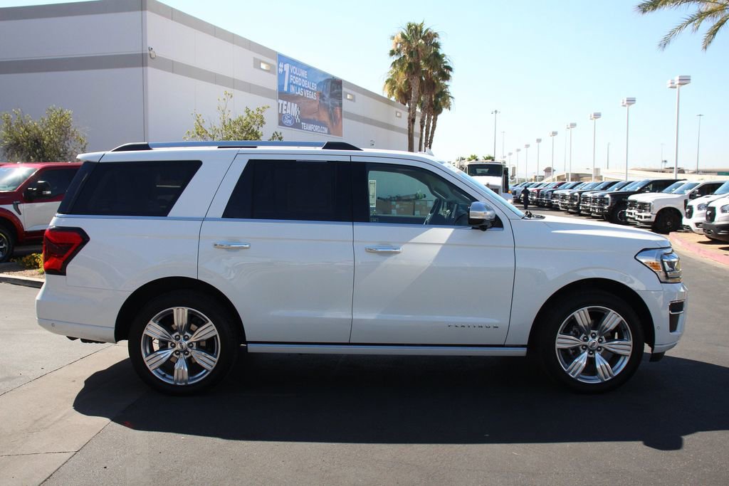 Certified 2024 Ford Expedition Platinum AWD/4WD image 10