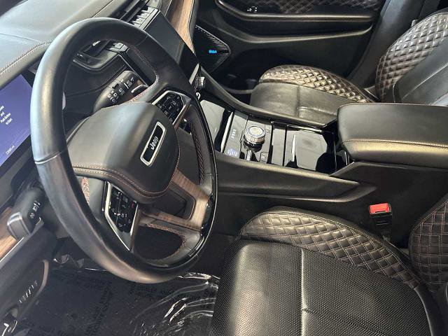 Used 2021 Jeep Grand Cherokee L Summit w/ Luxury Tech Group V image 20