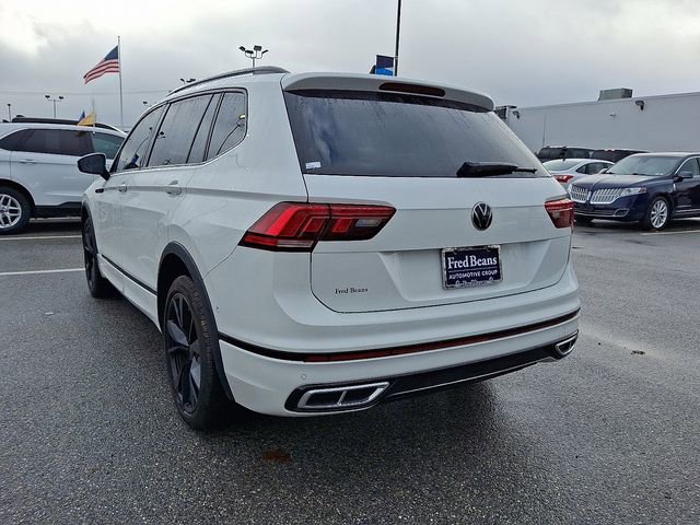 Used 2022 Volkswagen Tiguan SEL R-Line image 9