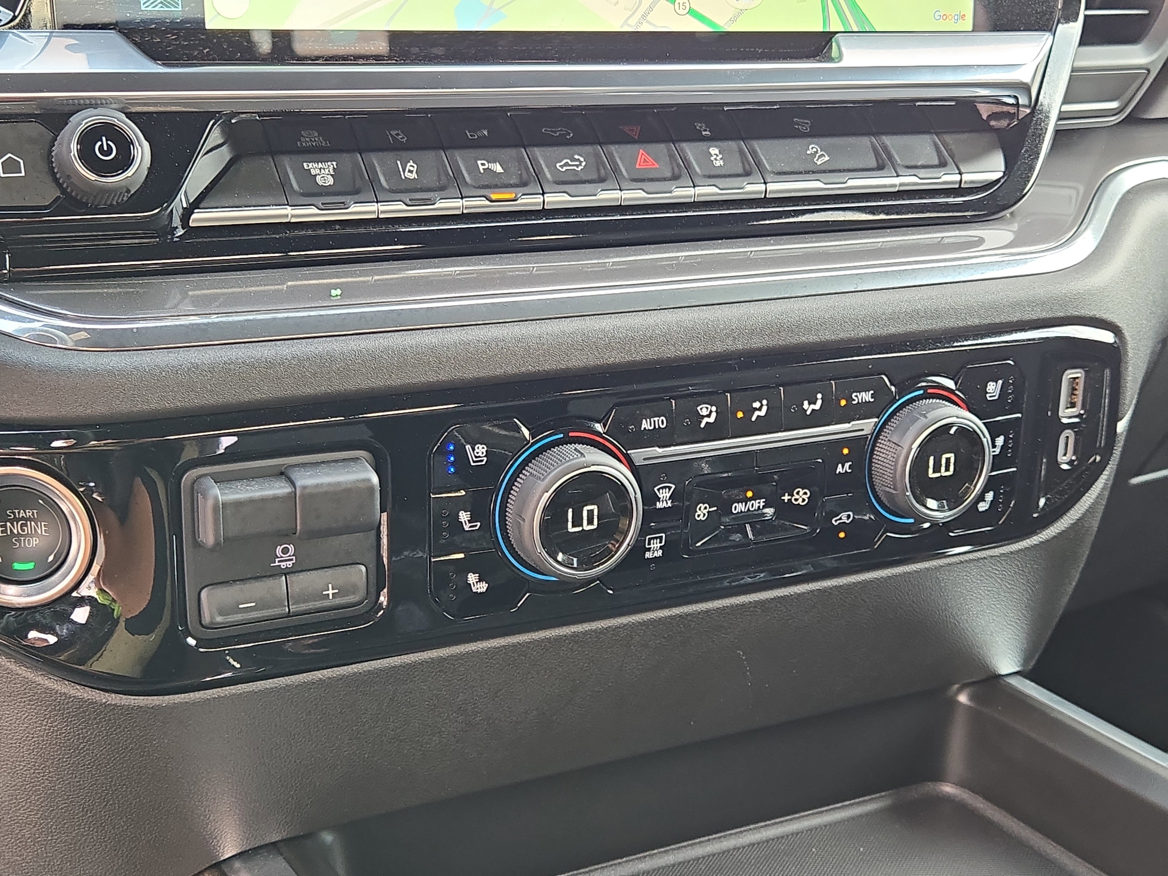 Used 2025 Chevrolet Silverado 2500 High Country w/ Technology Package image 31