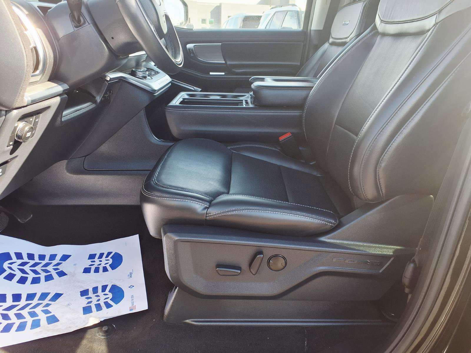 Certified 2025 Ford Expedition Platinum AWD/4WD image 23