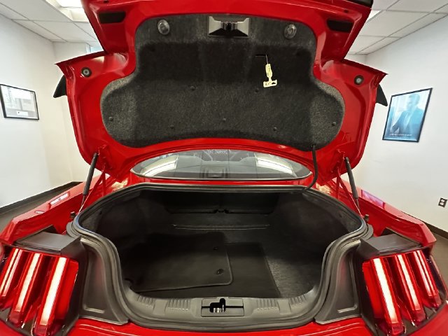 Certified 2018 Ford Mustang Shelby GT350 w/ Electronics Package RWD image 33