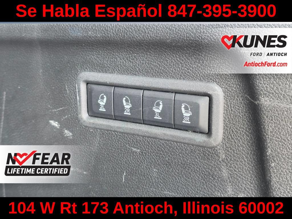 Used 2024 Jeep Wagoneer L Series II w/ Flexible Seating Group AWD/4WD image 33