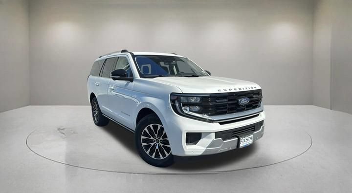 Certified 2025 Ford Expedition Platinum AWD/4WD image 1