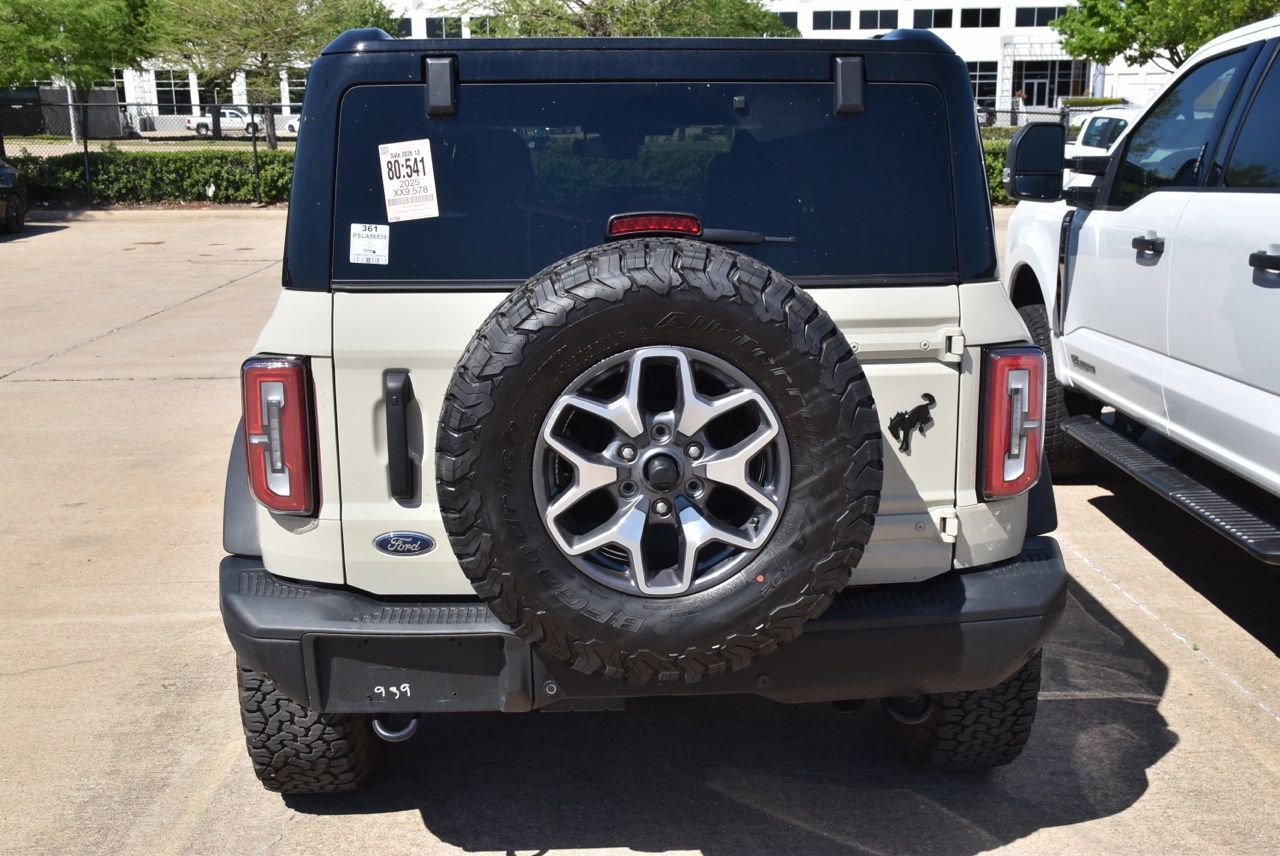 Certified 2025 Ford Bronco Badlands image 5