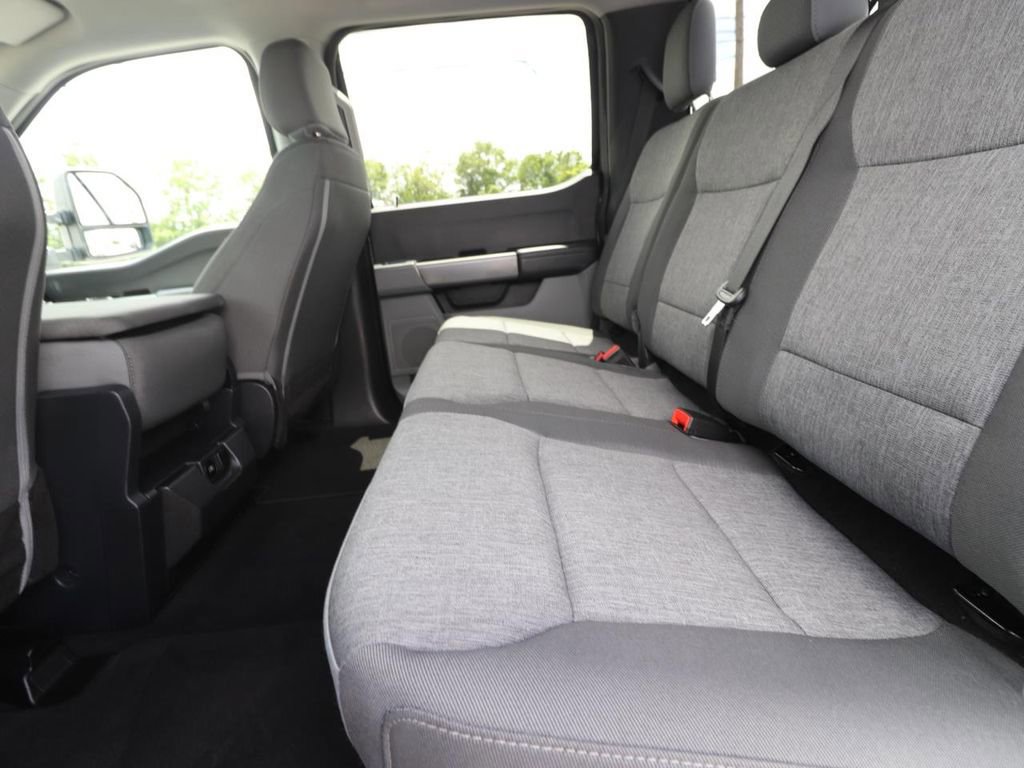 Certified 2024 Ford F250 XL w/ STX Appearance Package AWD/4WD image 13