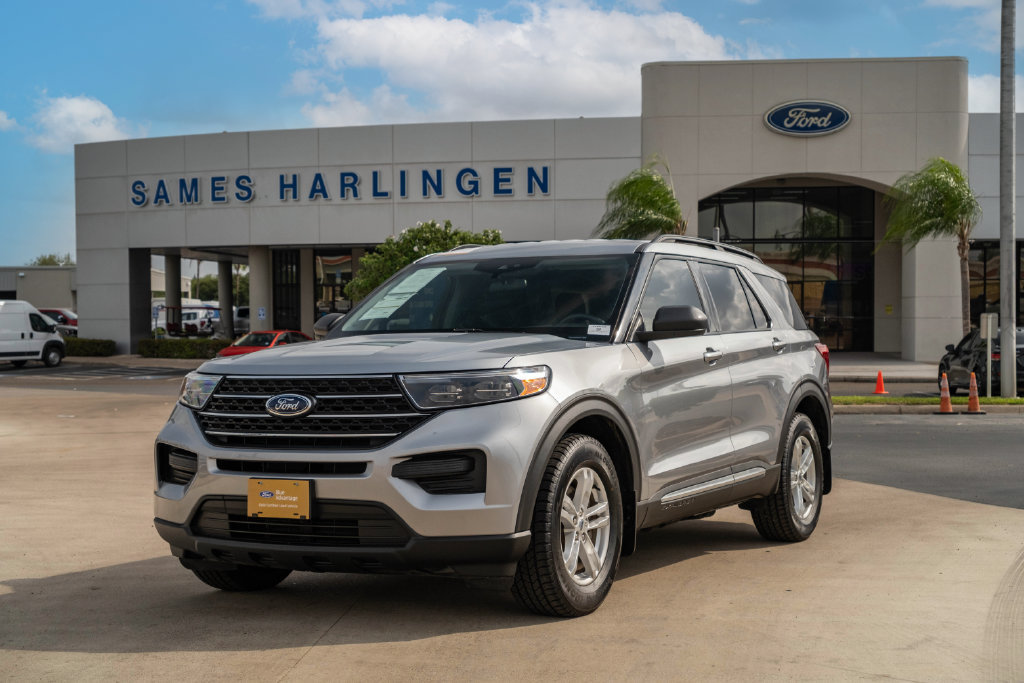 Certified 2023 Ford Explorer XLT RWD image 1
