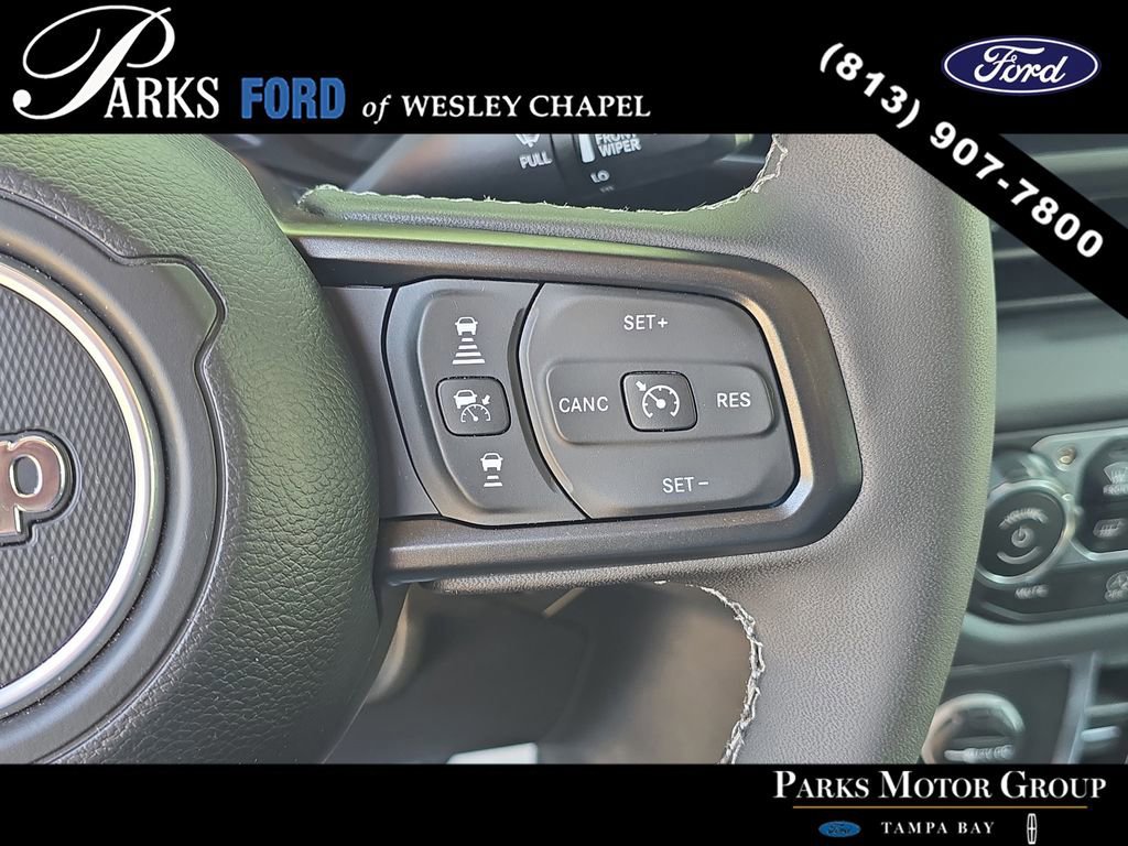 Used 2025 Jeep Gladiator Rubicon w/ Safety Group image 29