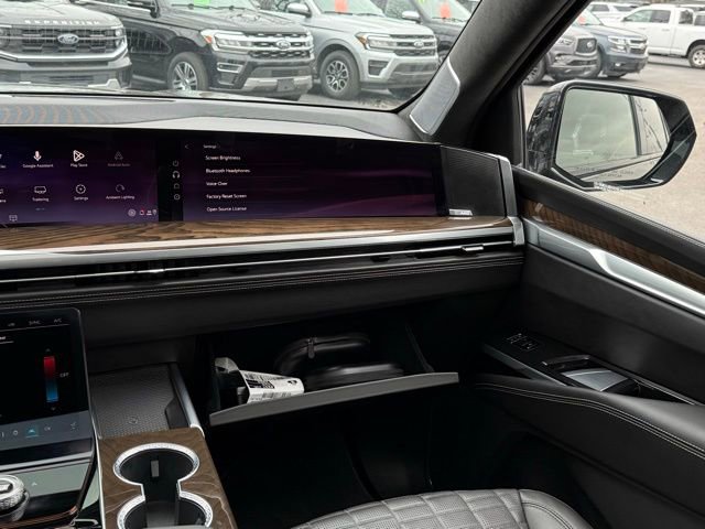 Used 2026 Cadillac Escalade Platinum Sport image 50