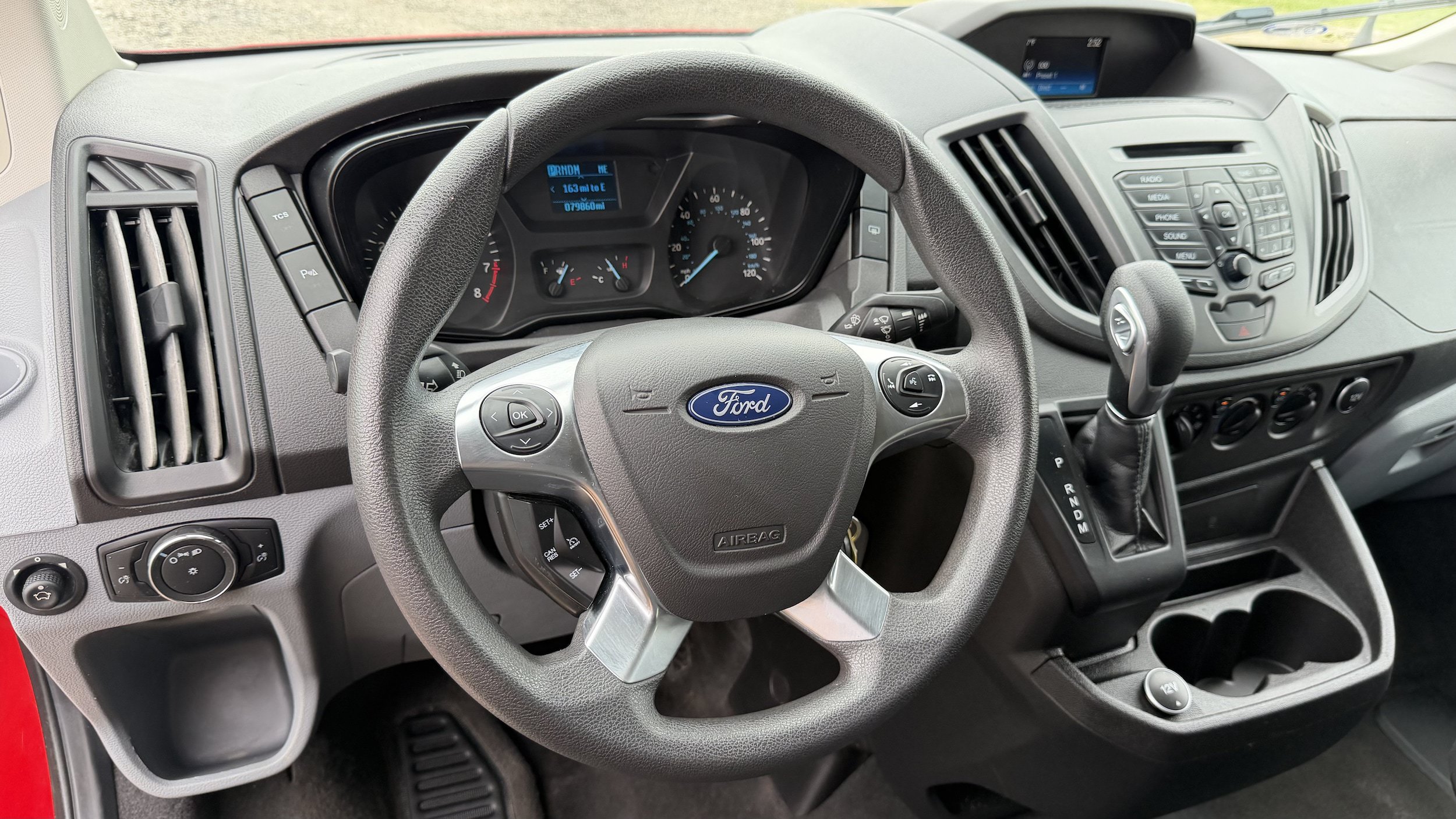 Certified 2018 Ford Transit 150 XL RWD image 28