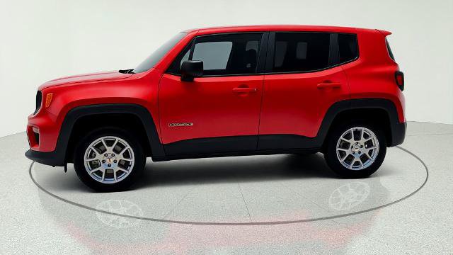 Used 2023 Jeep Renegade Latitude AWD/4WD image 4