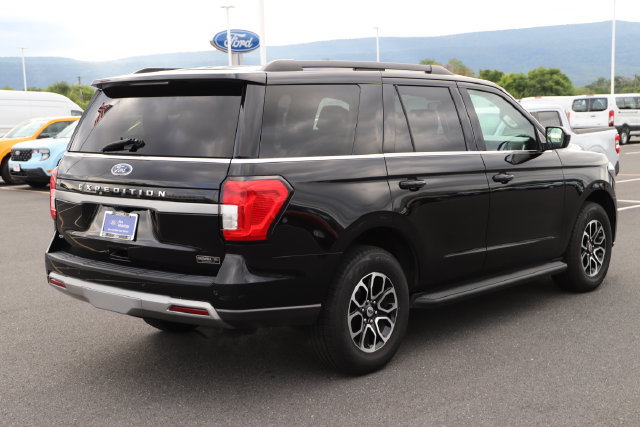 Certified 2024 Ford Expedition XLT AWD/4WD image 4