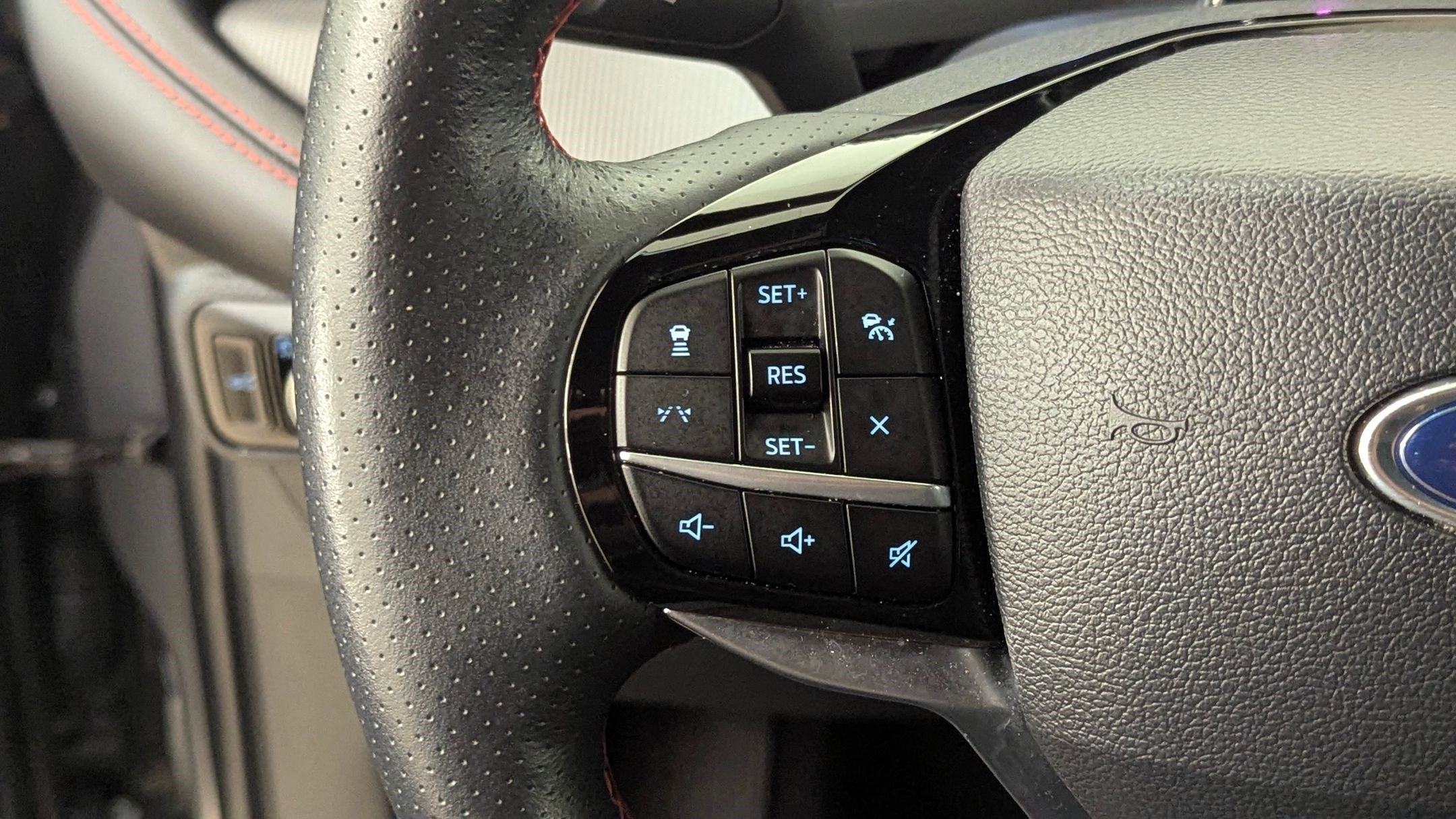 Certified 2025 Ford Explorer ST-Line w/ ST-Line Street Pack image 16