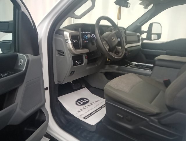 Certified 2024 Ford F350 XLT AWD/4WD image 5