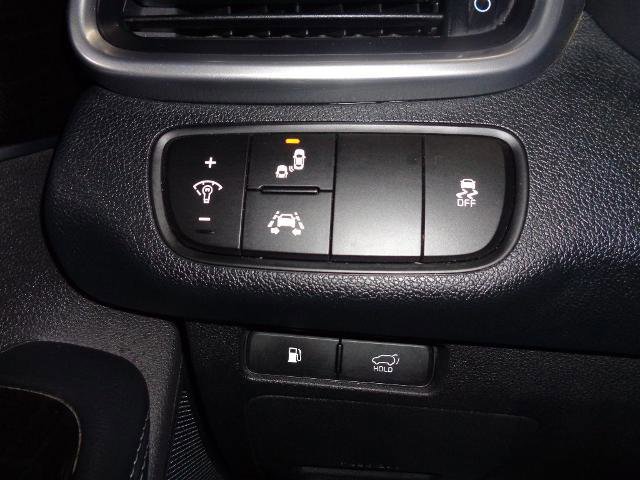 Used 2019 Kia Sorento EX image 11