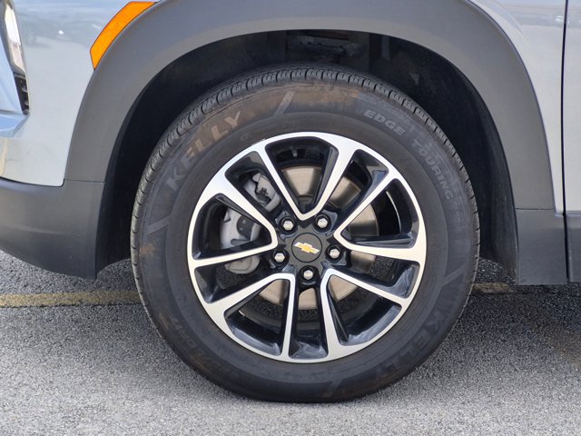 Used 2025 Chevrolet TrailBlazer LT AWD/4WD image 10