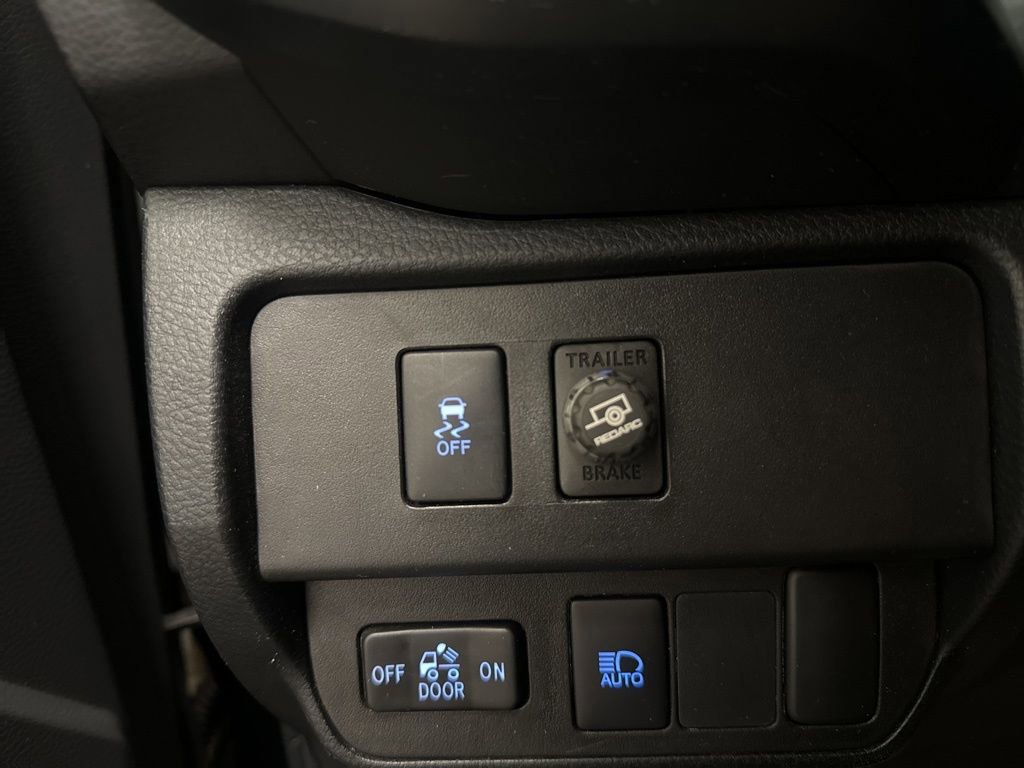 Used 2023 Toyota Tacoma SR image 42