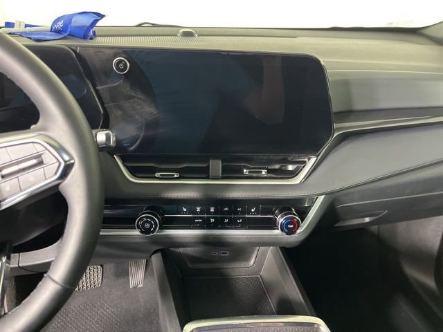 Used 2026 Chevrolet Equinox LT AWD/4WD image 22