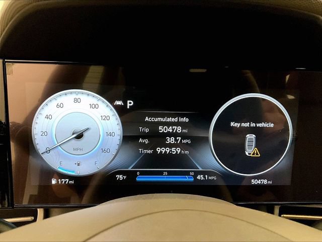 Used 2023 Hyundai Elantra SEL w/ Convenience Package FWD image 19
