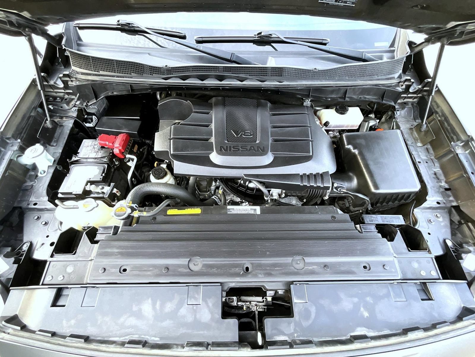 Used 2021 Nissan Titan PRO-4X w/ Pro-4x Convenience Package AWD/4WD image 26
