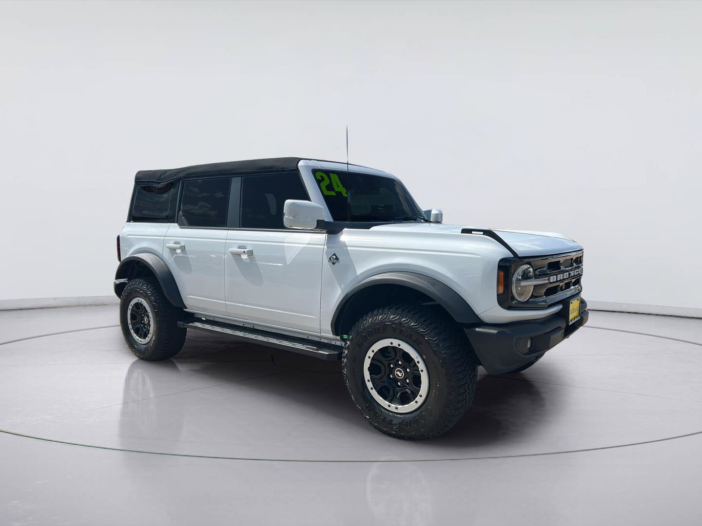 Certified 2024 Ford Bronco Outer Banks w/ Sasquatch Package AWD/4WD image 3