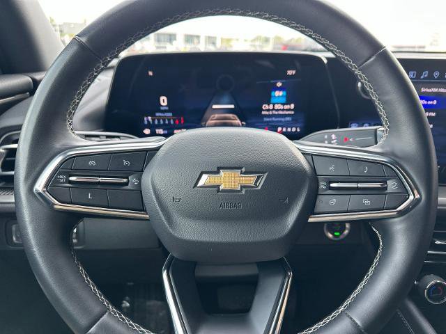 Used 2025 Chevrolet Traverse LT image 23