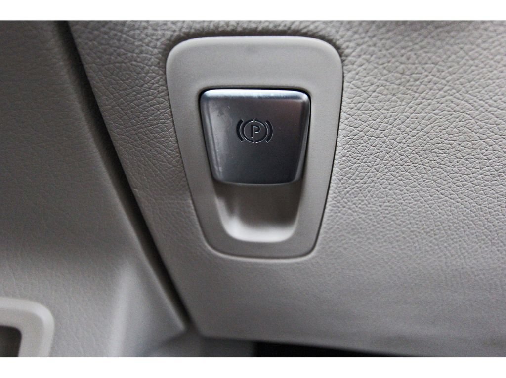 Used 2021 Mercedes-Benz GLC 300 image 25