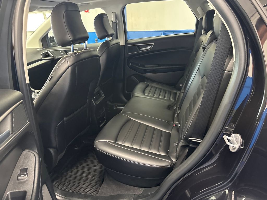 Certified 2022 Ford Edge SEL w/ Convenience Package AWD/4WD image 34