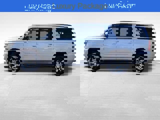 Used 2019 Chevrolet Suburban LT image 2