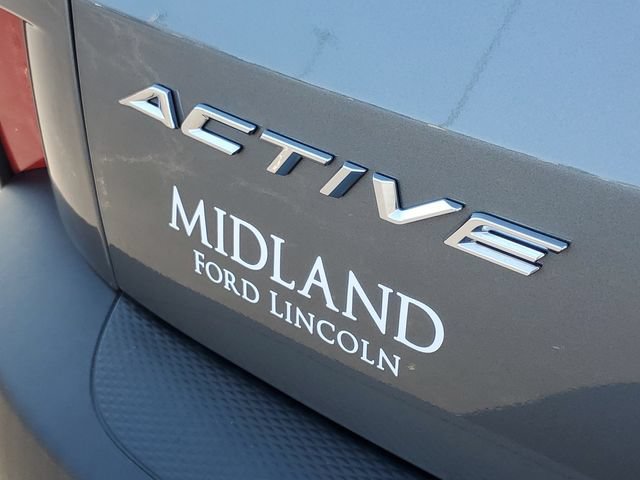 Certified 2025 Ford Escape Active AWD/4WD image 7