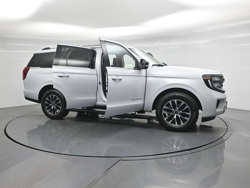 Certified 2025 Ford Expedition Platinum AWD/4WD image 32