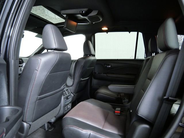 Used 2022 Honda Pilot Black Edition image 14