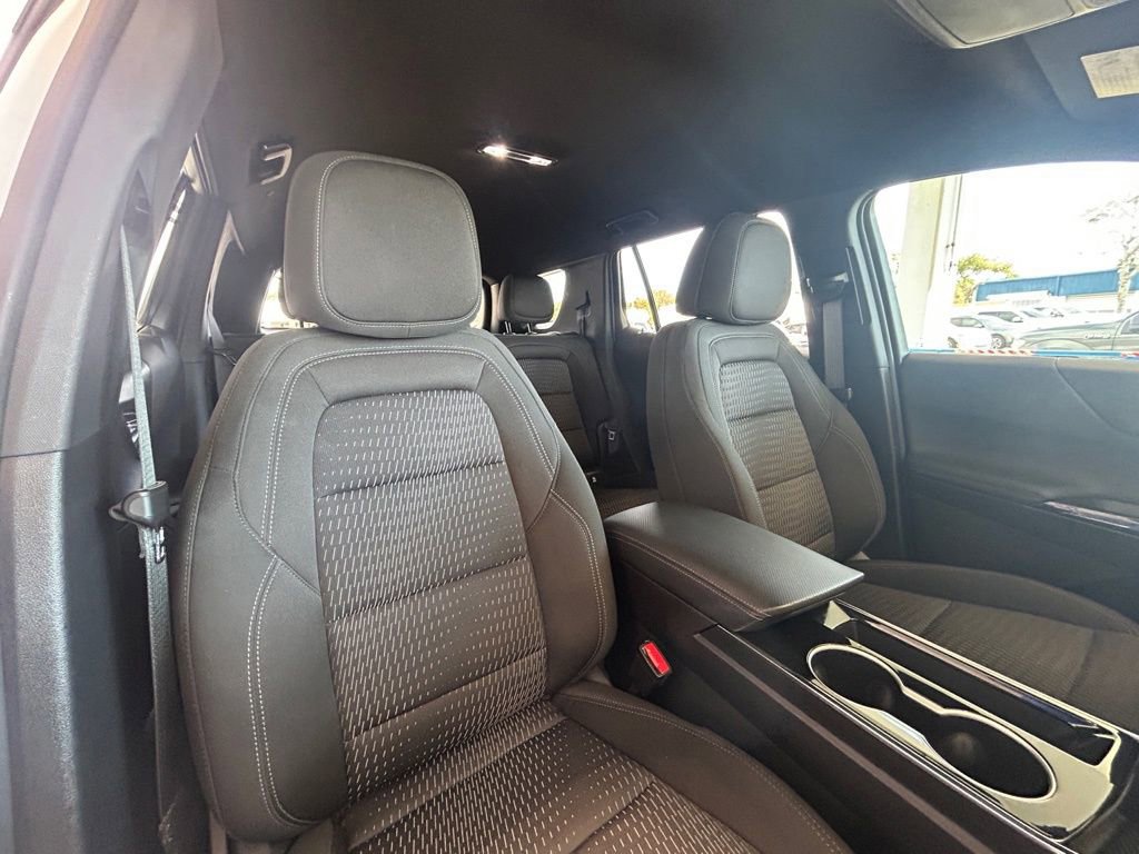 Used 2025 Chevrolet Equinox LT image 27