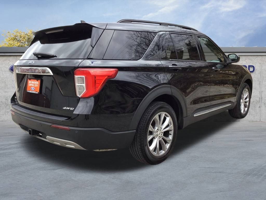 Certified 2022 Ford Explorer XLT w/ Equipment Group 202A image 5